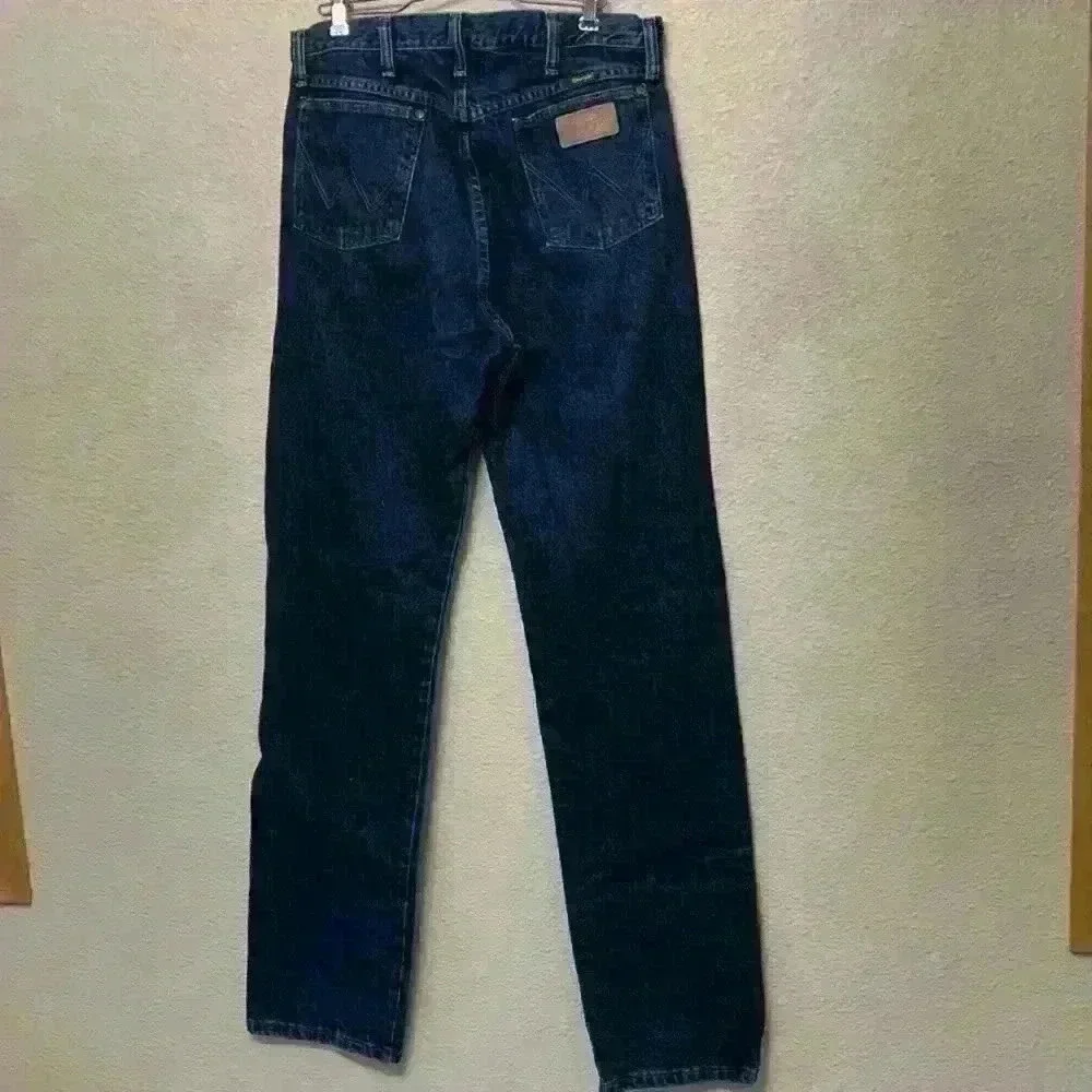 Wrangler men’s jeans 32 X 36 work winter casual dark wash country western